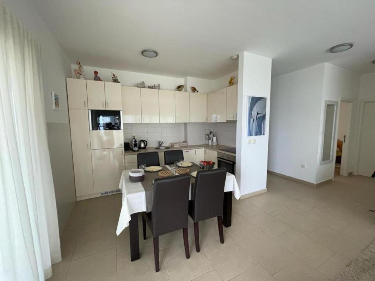 Acacia Hill Apartment C01 Without Pool Thenovici Luaran gambar
